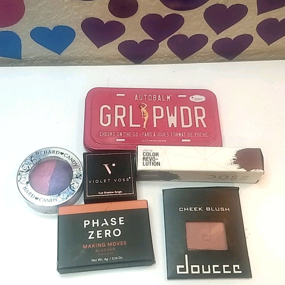Blush/eyeshadow Makeup bundle